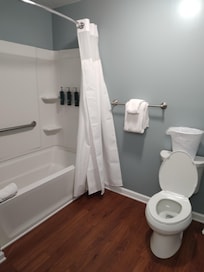 King bathroom