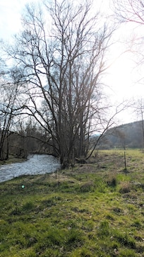 Angrenzender Fluss Kyll