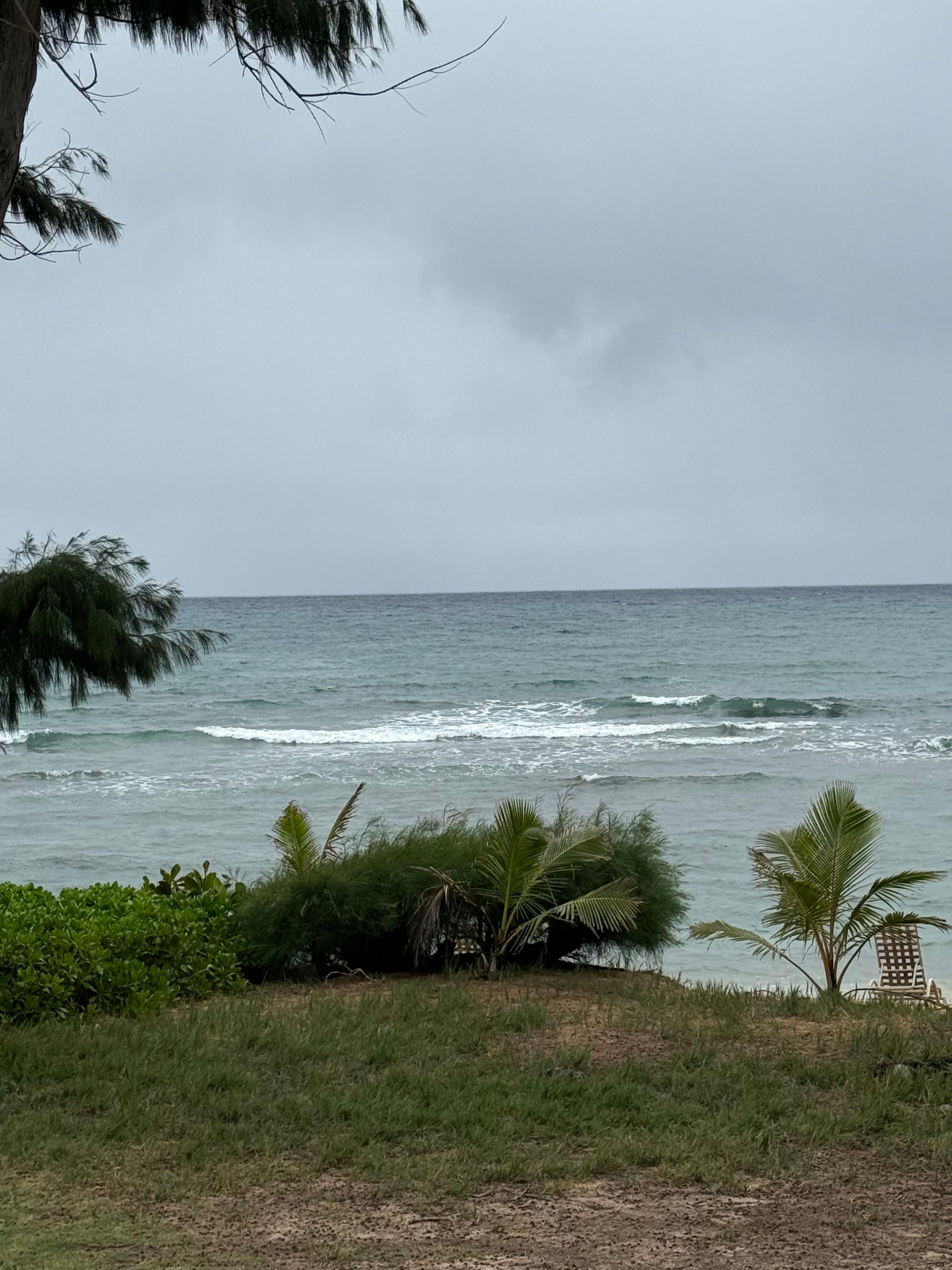 View to the left off the lanai. Often saw whales spouting and jumping there