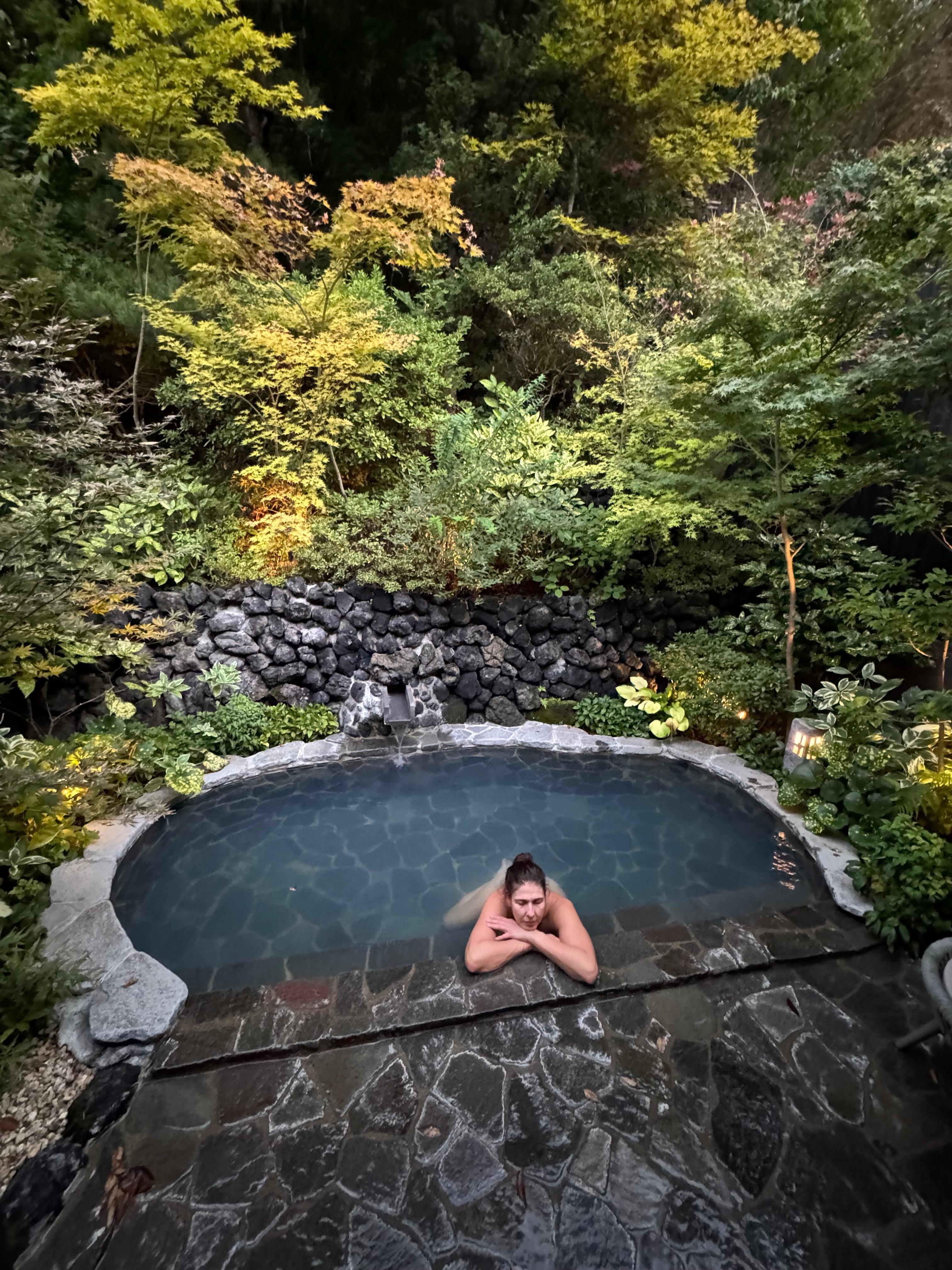 Private external onsen