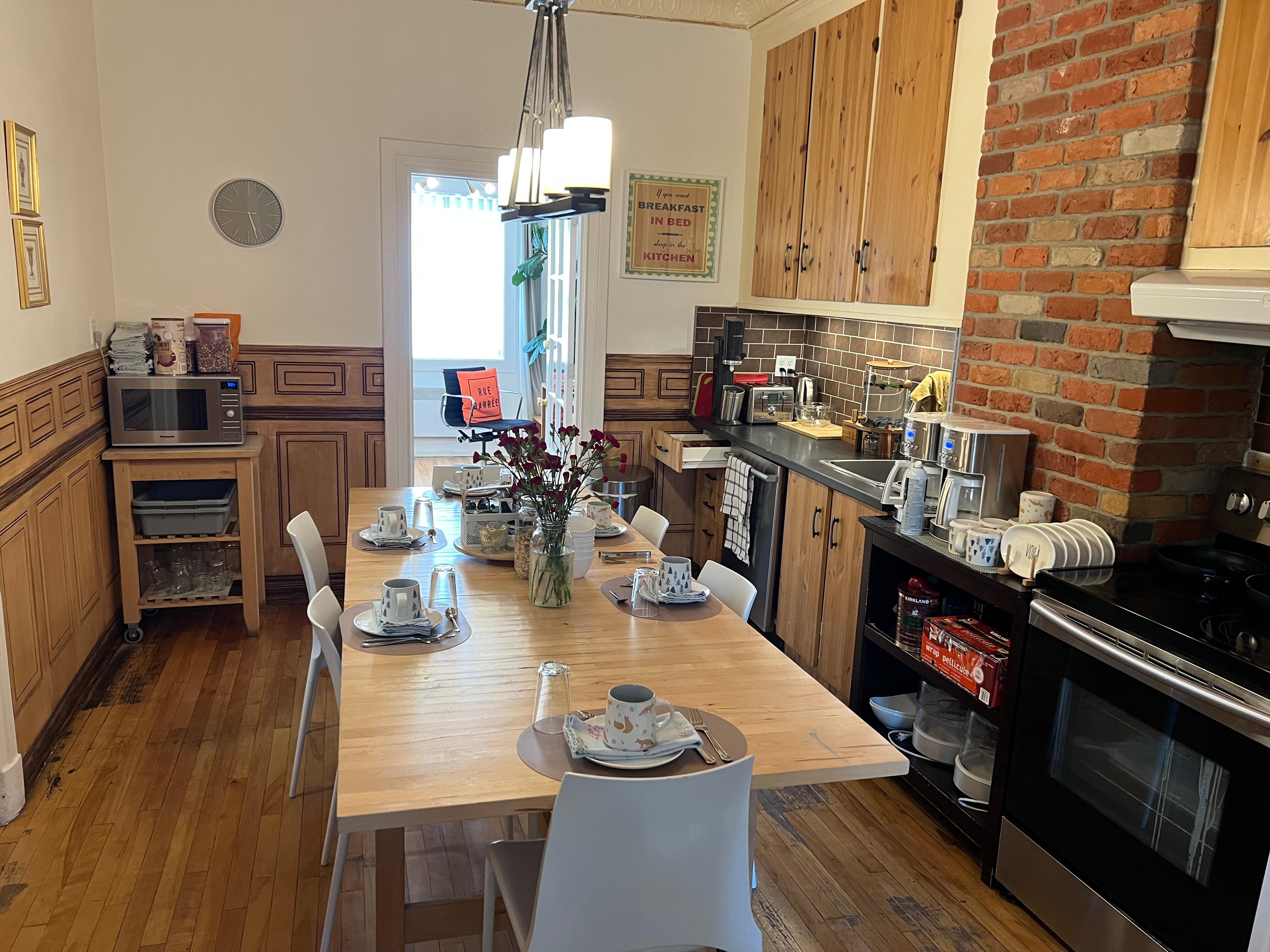 Breakfast area