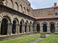 Le cloître de la cathédrale.