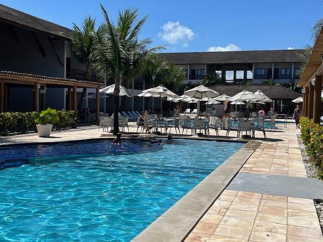 piscina e area de laser