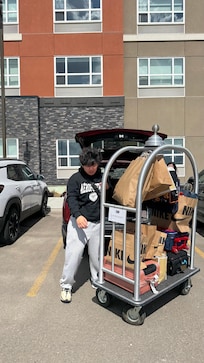 unloading our luggages