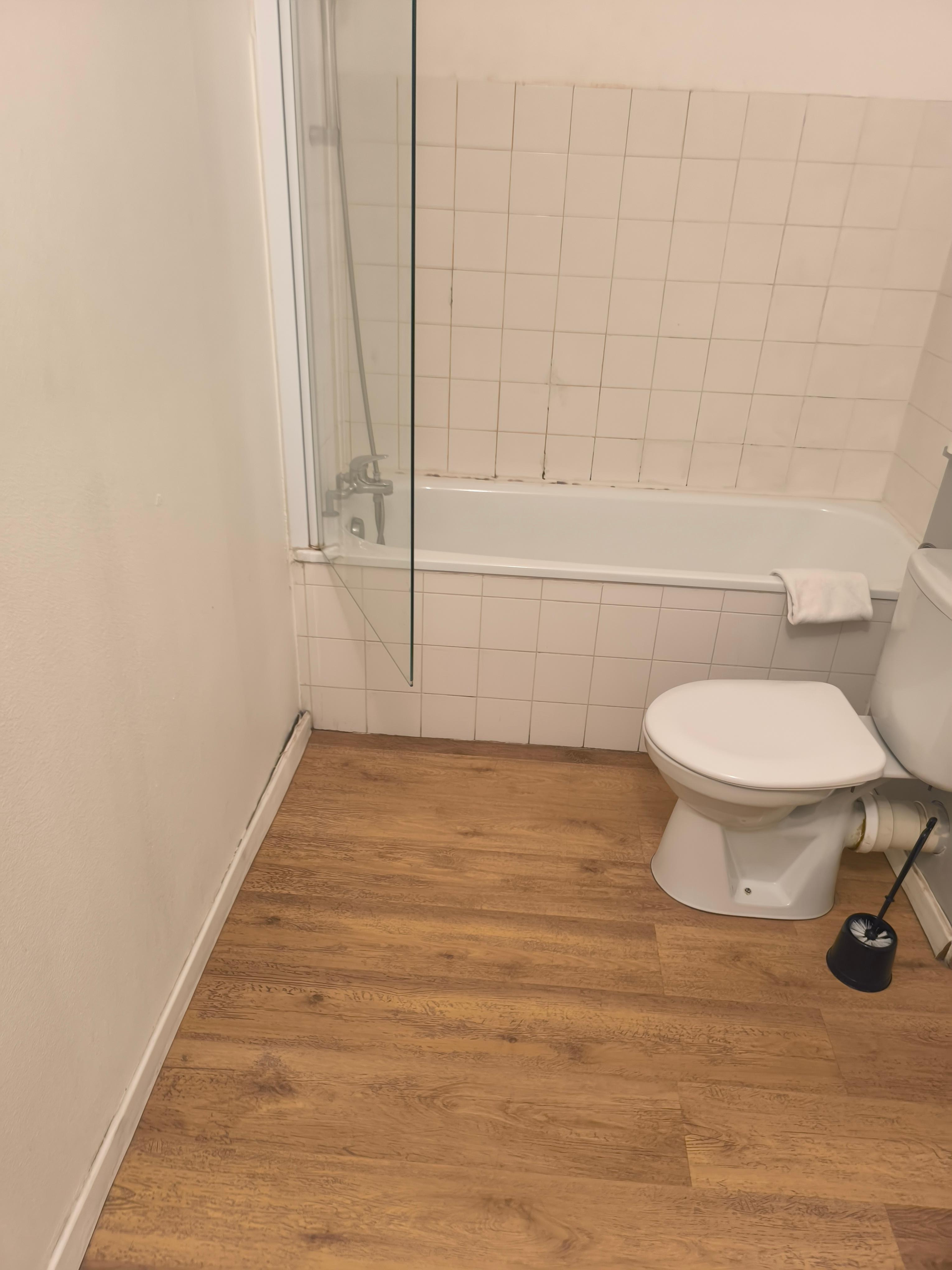 Plainte qui se détache 