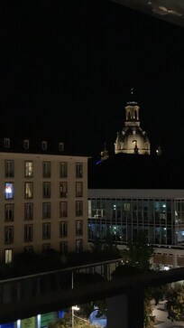 Abendlicher Ausblick vom Bett aus.