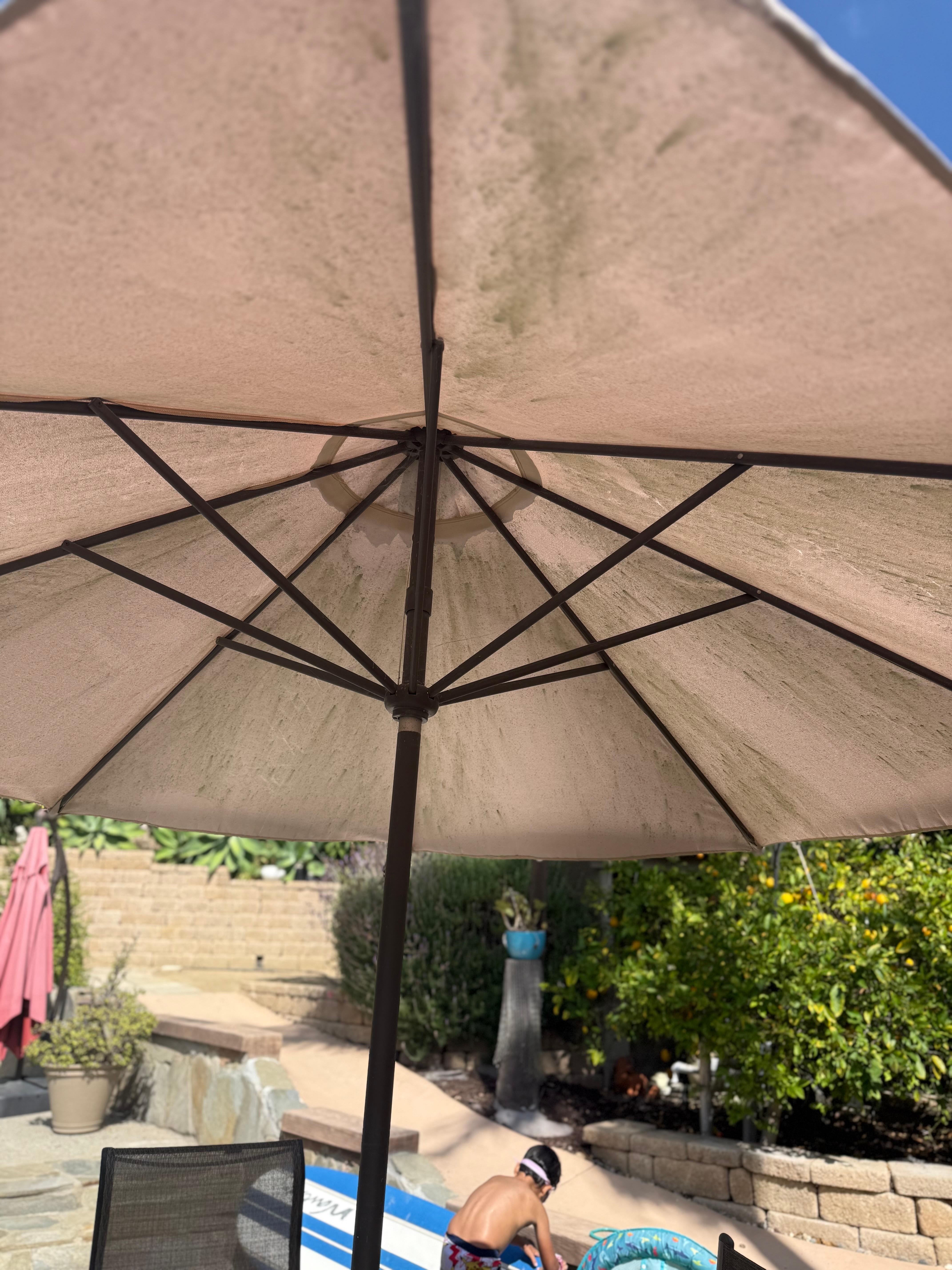 Dirty and unmaintained.