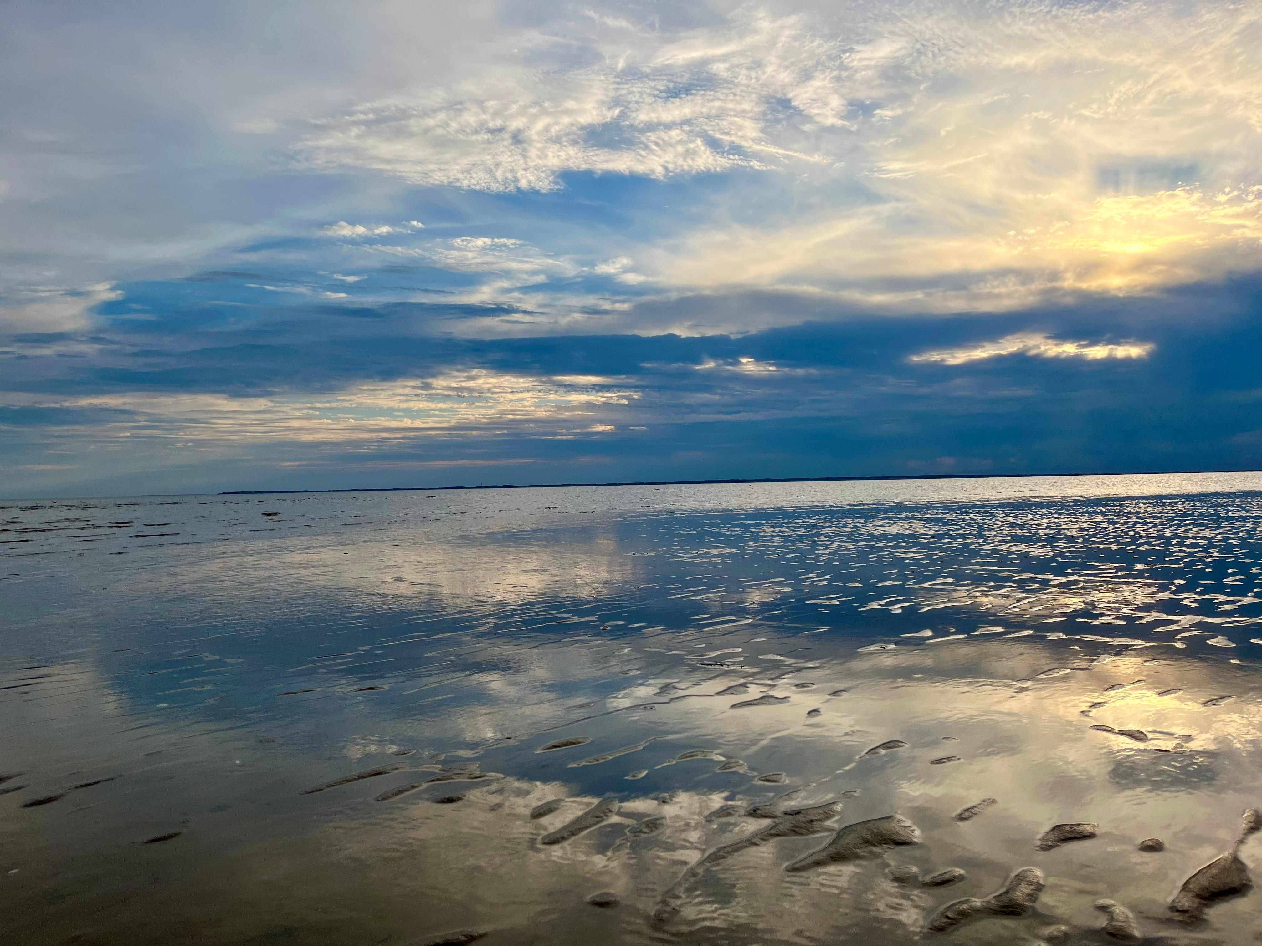 Das Meer direkt vor der Tür mit eigenem Strandkorb inklusive.