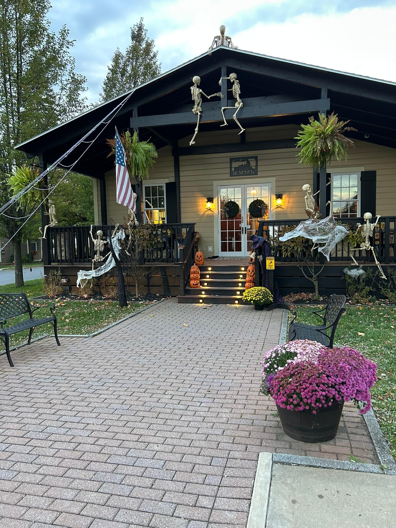 Welcoming seasonal decorations