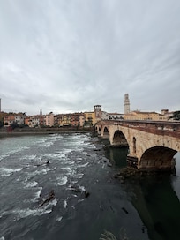 Ponte Pietra