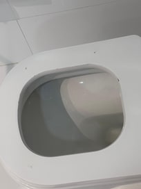 Tampa de vaso descascada