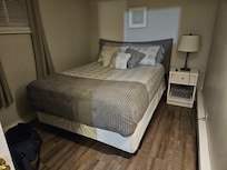 One of the queen bed rooms