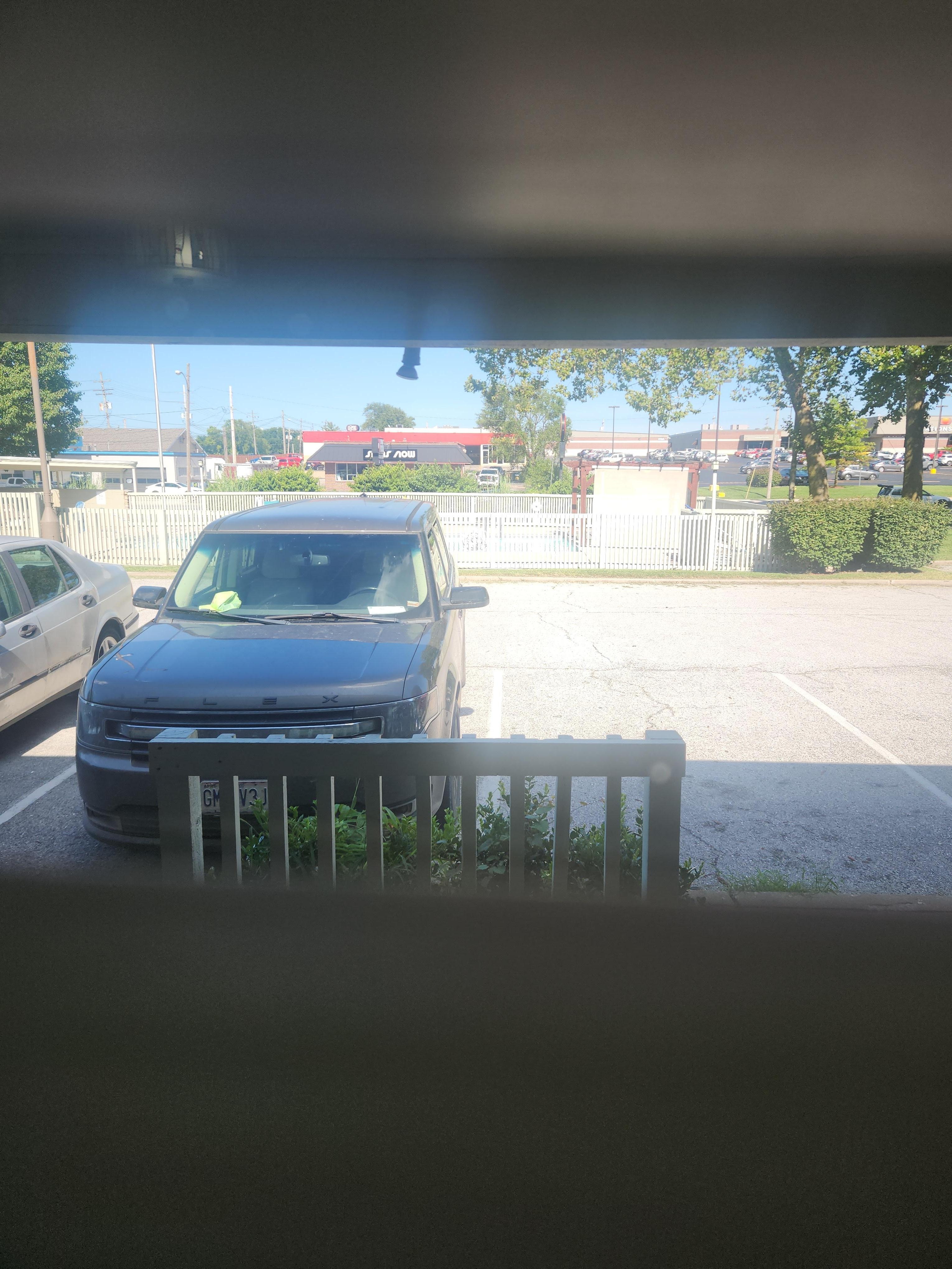 Parking is right infront of tour room