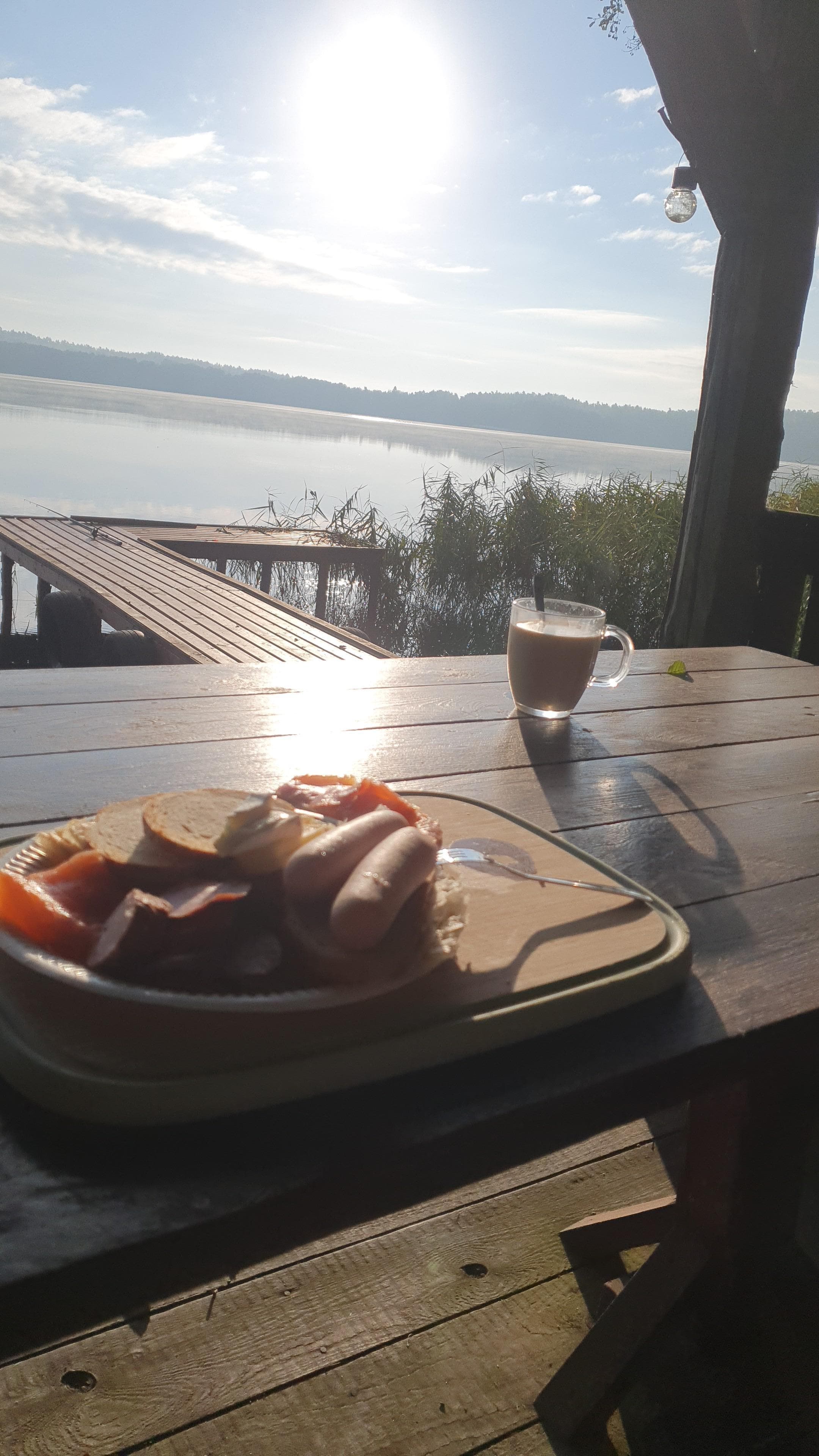 Frühstück am See