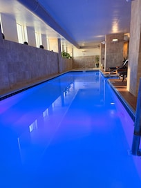 Hotel Pool