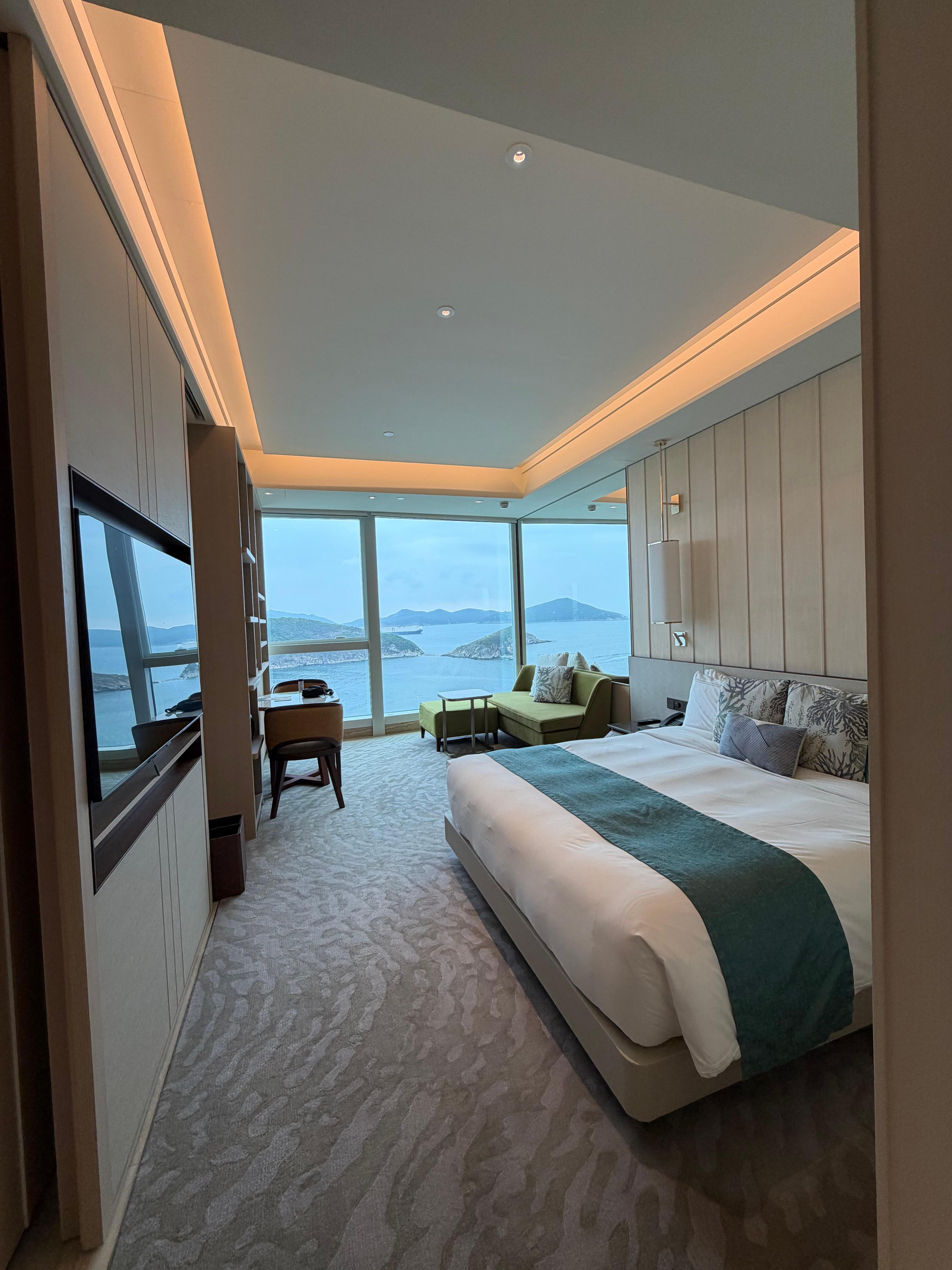 The room it’s huge and comfortable