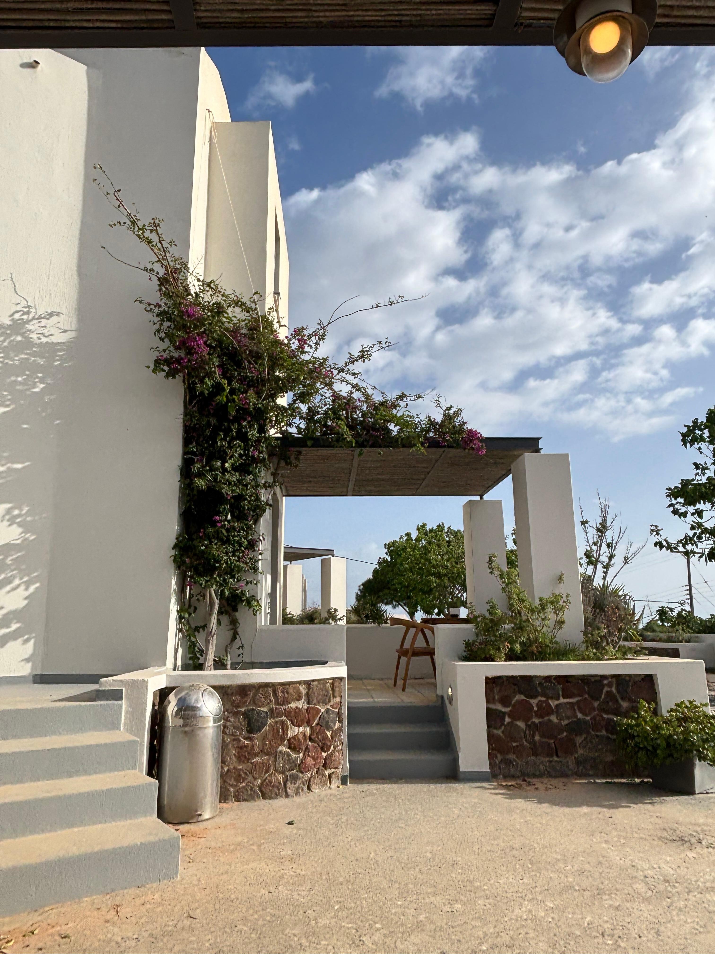 Front of hotel. 