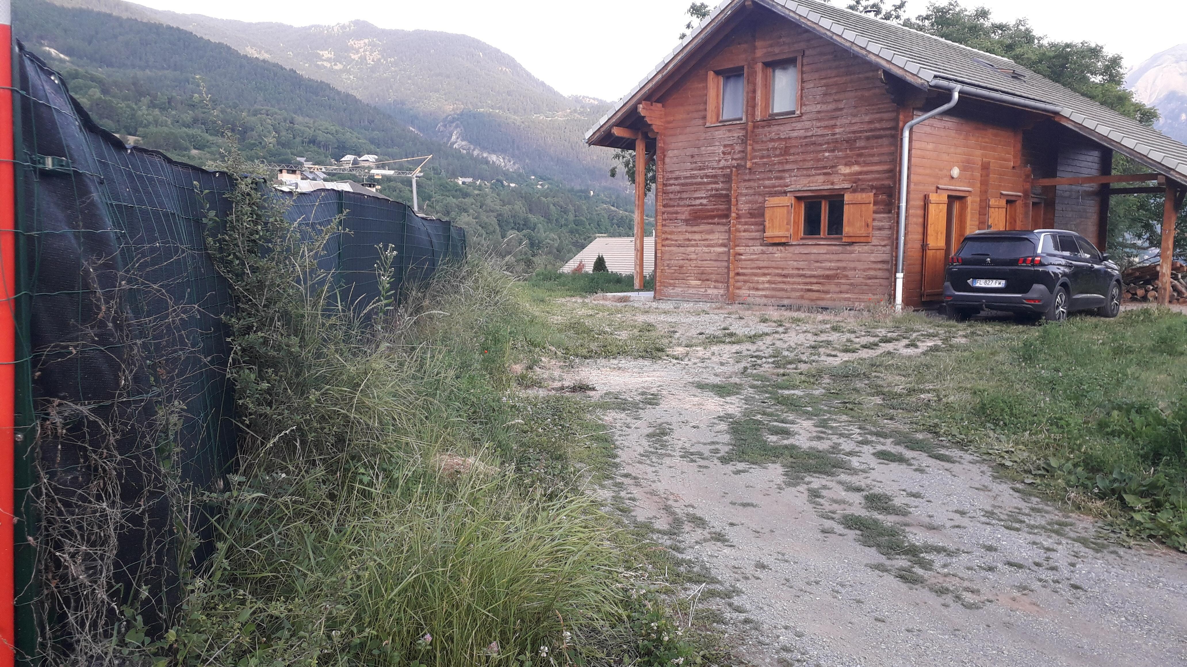 Chalet en été. 