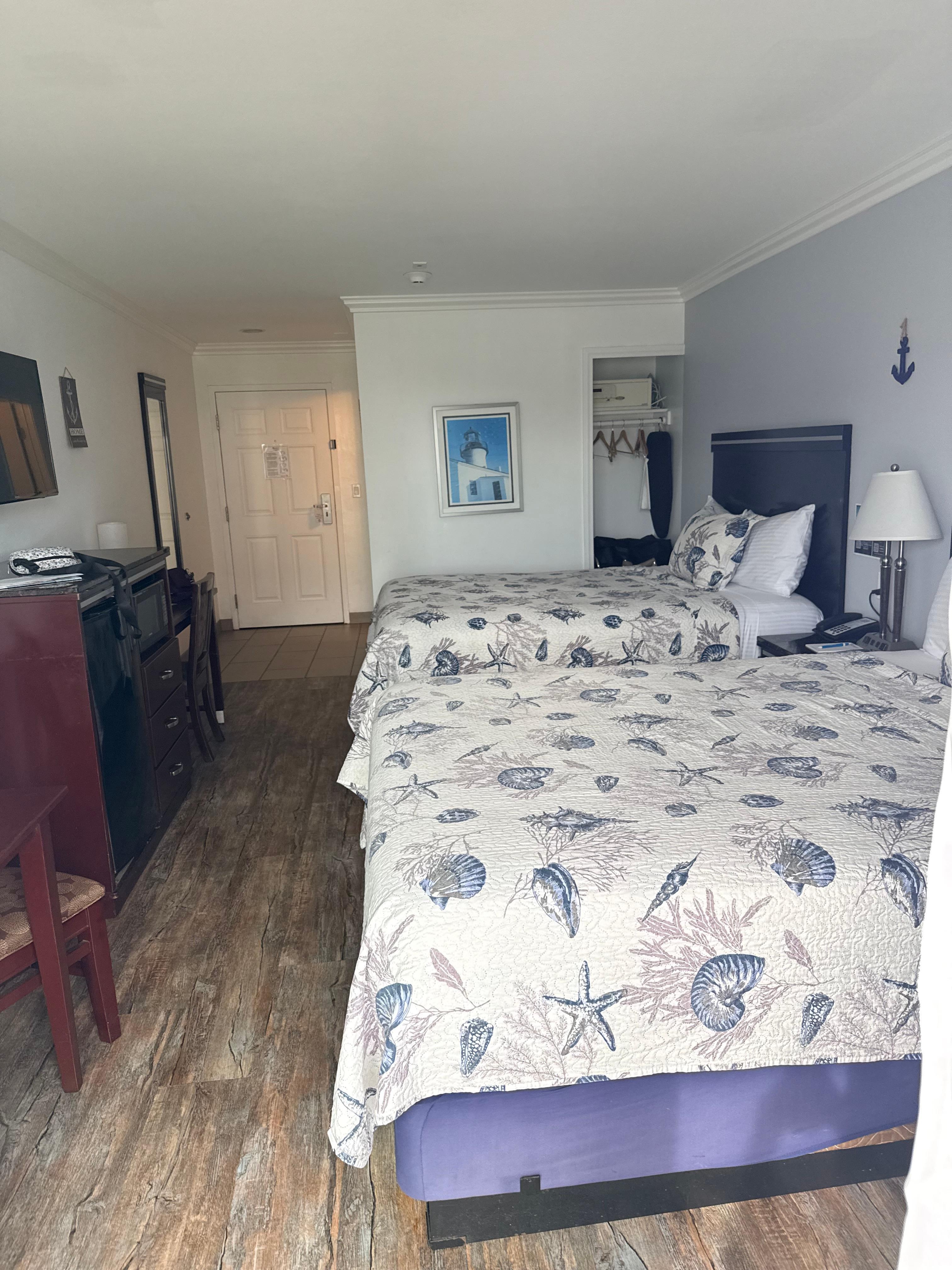 2 queen bed park view riom