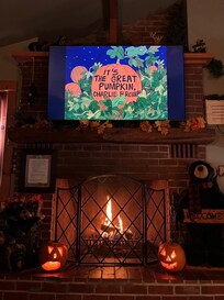 We don’t take a lot of photos - but THIS is why we’ve chosen to stay here several times at Halloween. A 70 minute drive from warm weather - to a lake forest atmosphere cool enough for roaring fires in the mornings and later until bedtime!