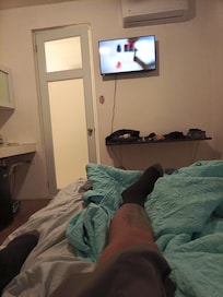 A/c tv microway towel clean