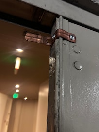 Public can come right into the hallway of the unit