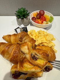 Fresh fruits & yummy breads.