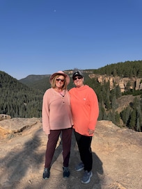 Hike off piedra road on our way to lake Williams