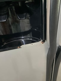 Ice & water don’t work in the door