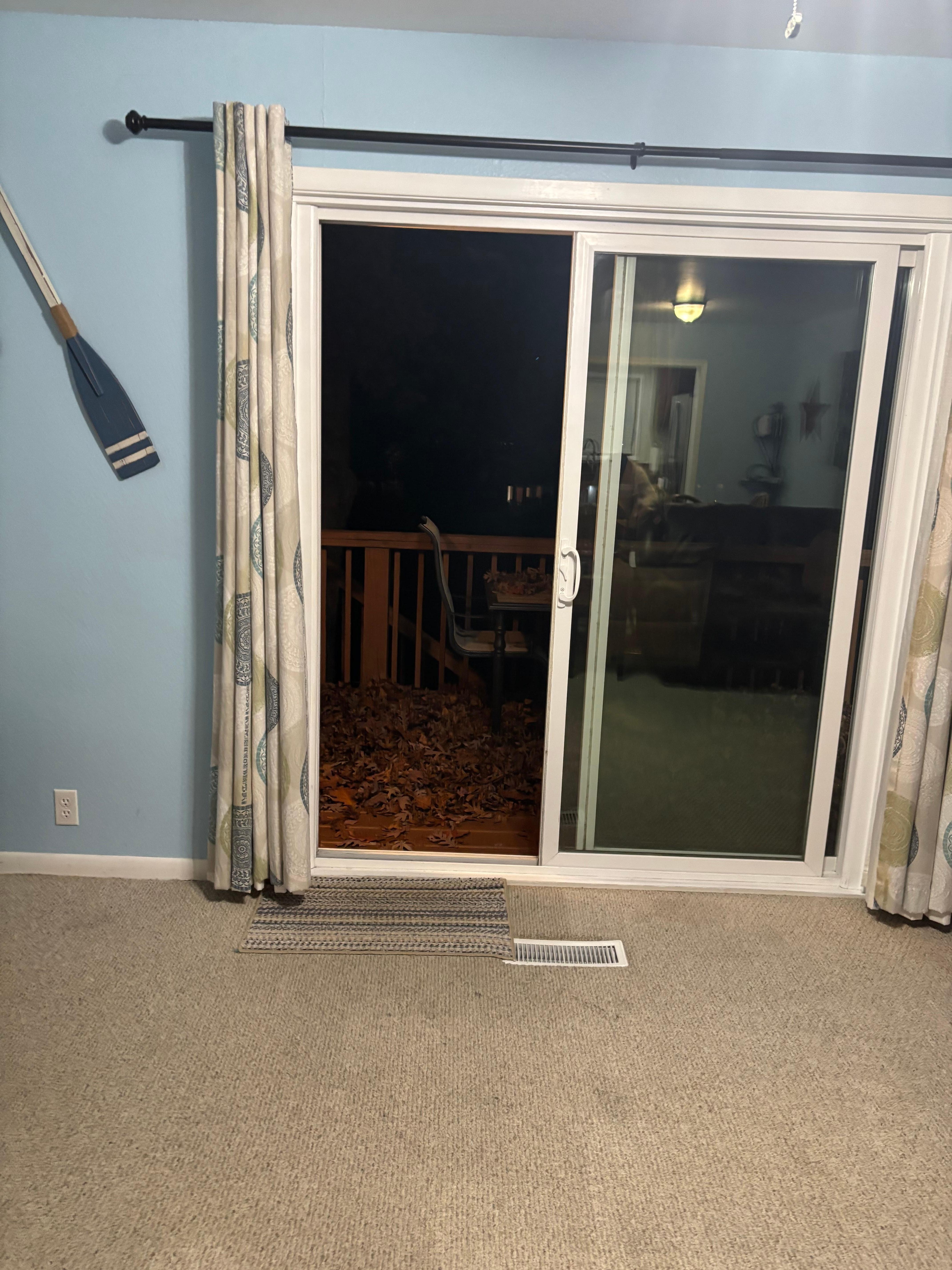 Image of screen frame & how it camouflaged. 