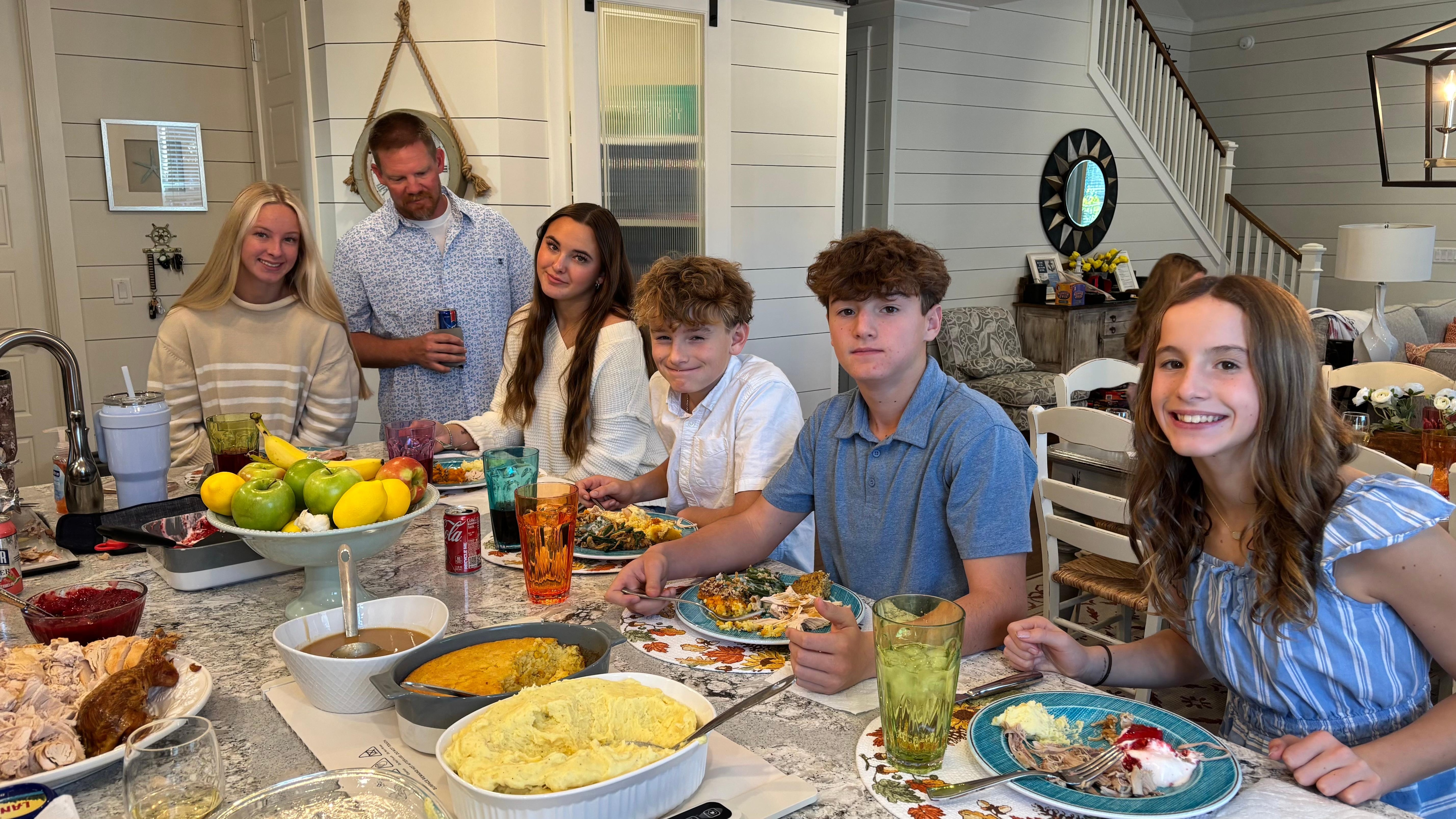 Additional seating for 6