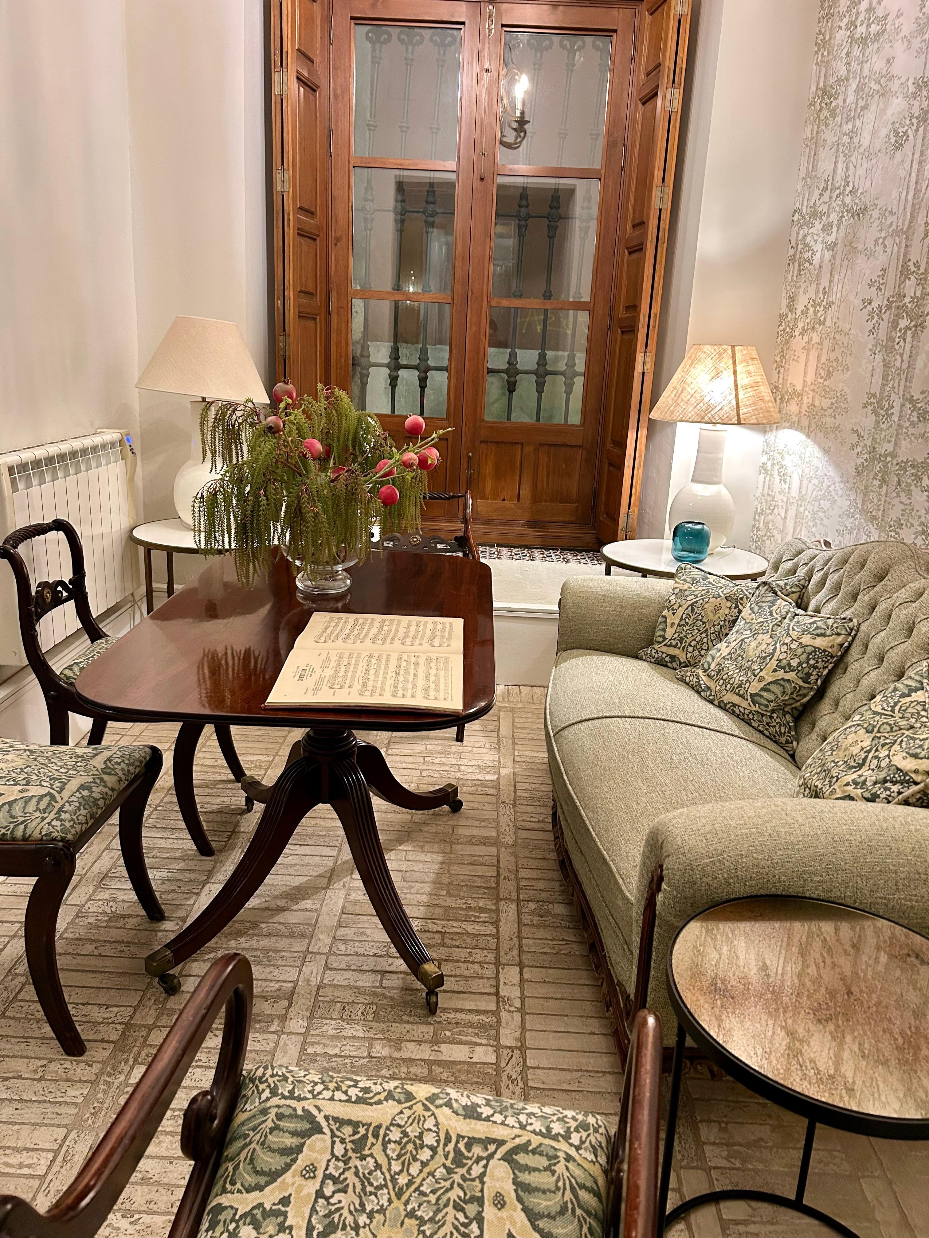 Beautifully furnished communal areas