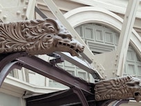 Arcade gargoyle