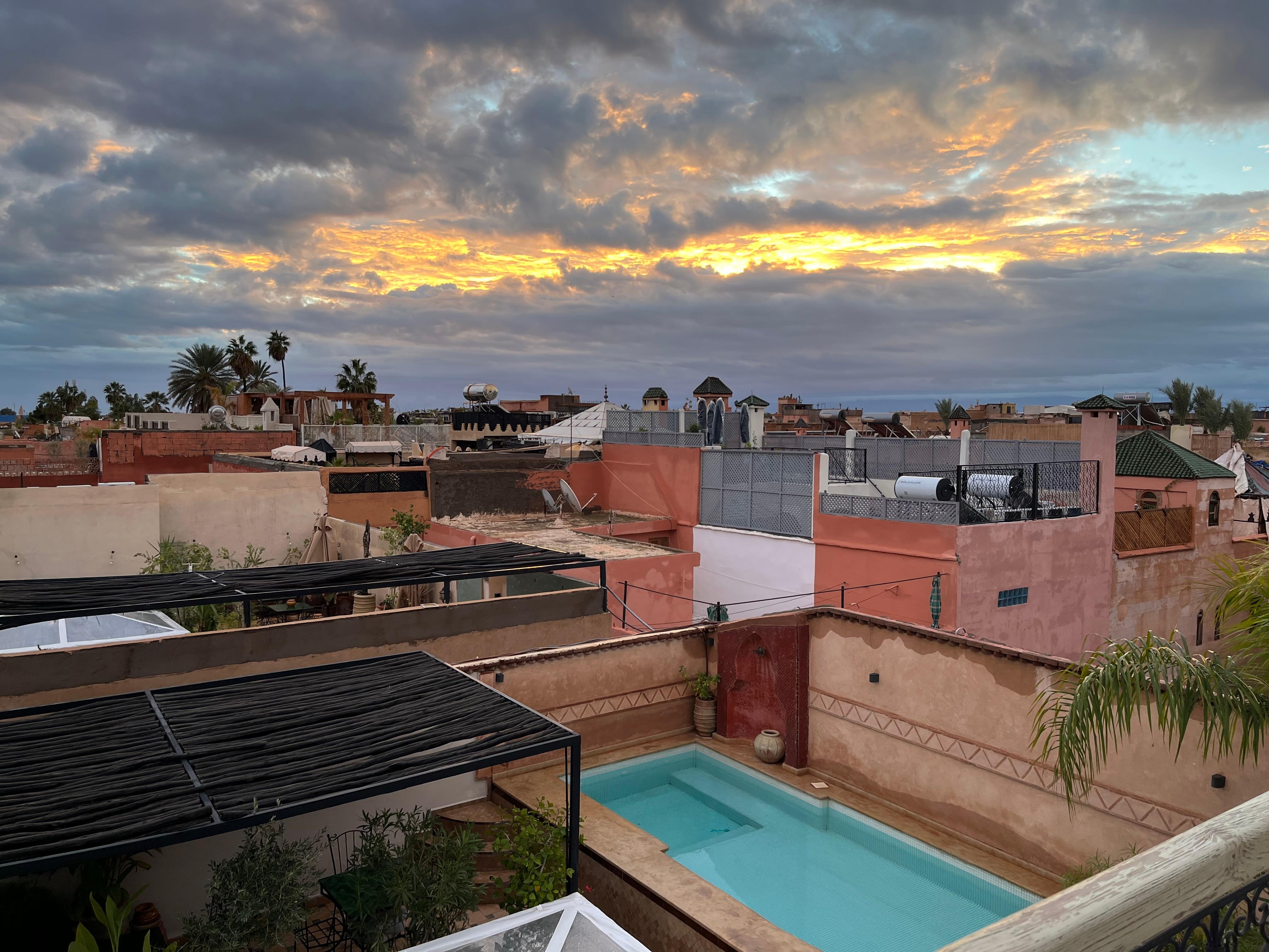 Lever de soleil sur la terrasse