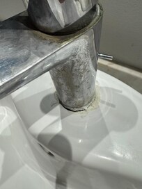 llave cayéndose a pedazos