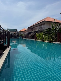 Poolen utanför rummet