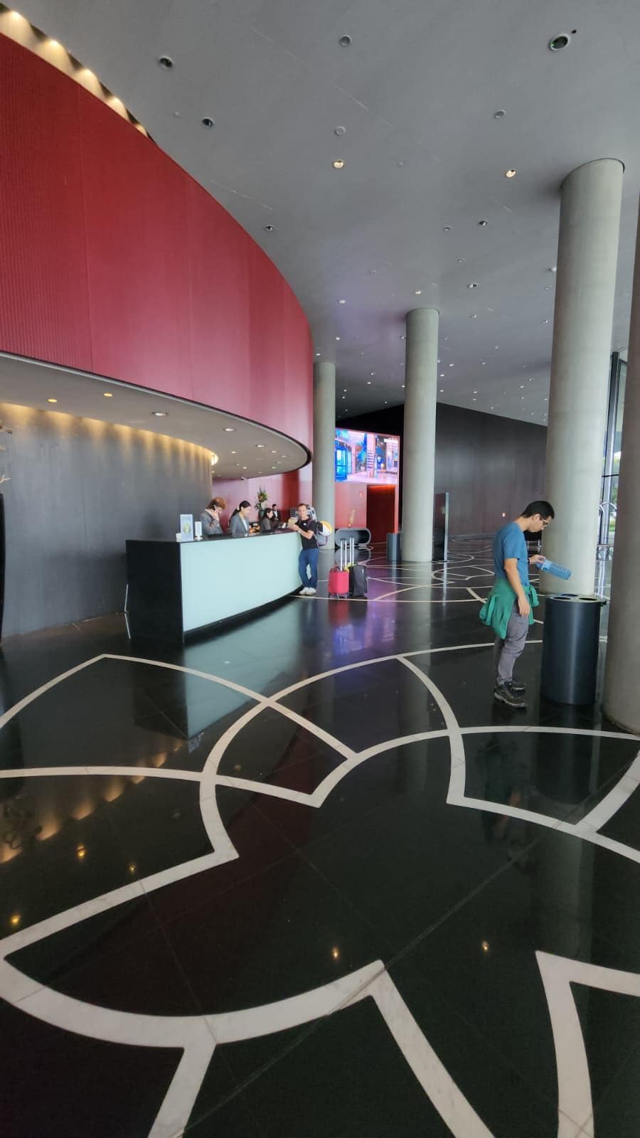 LA  RECEPCION ENTRADA