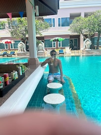 Lower level swim up bar