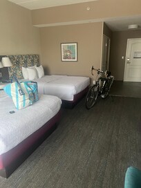 Look at the size of the room! I could fit 4 bikes and riders in this one! Wow!