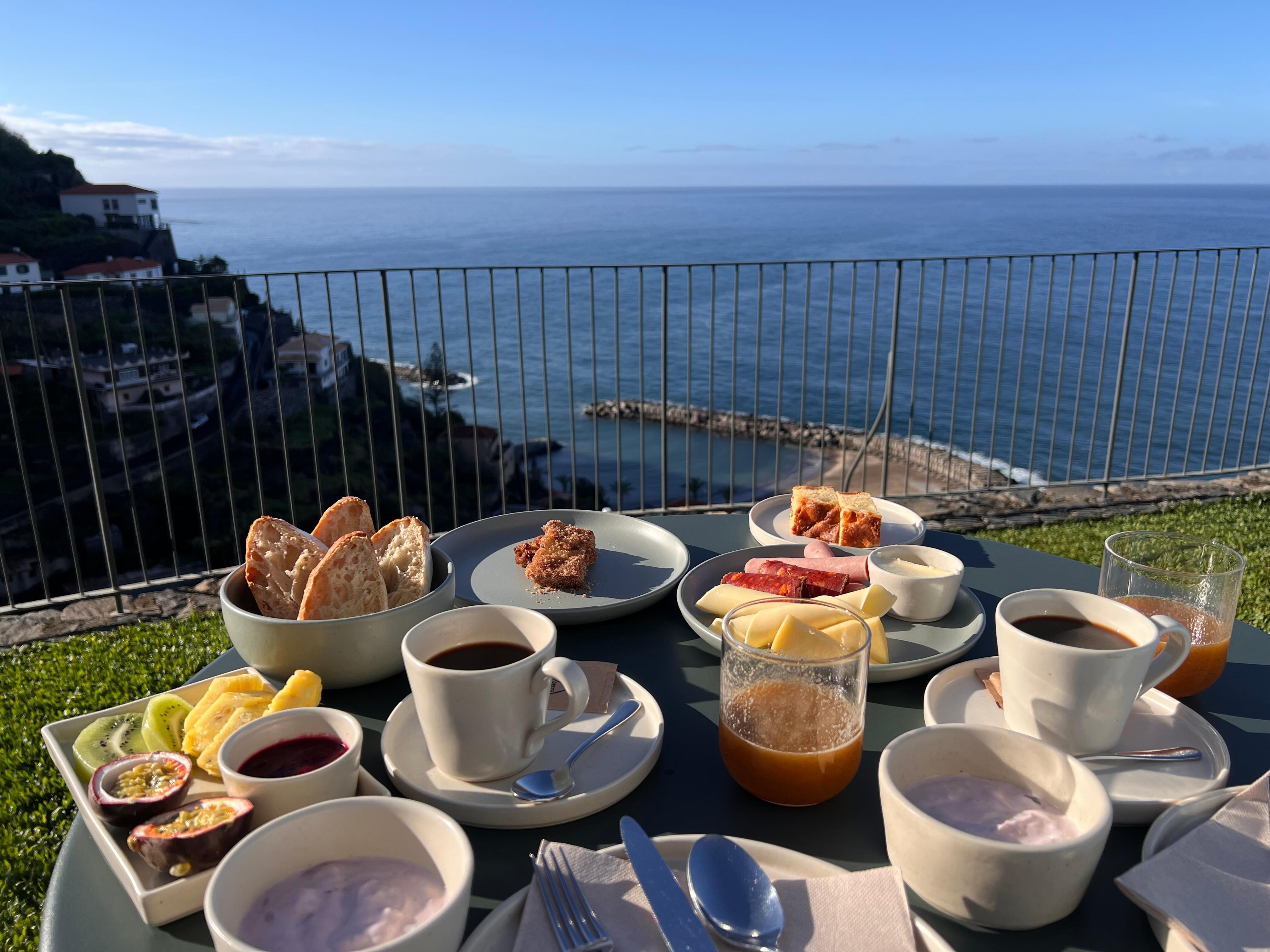 The daily breakfast was something to look forward to! Fresh and local, and great coffee!