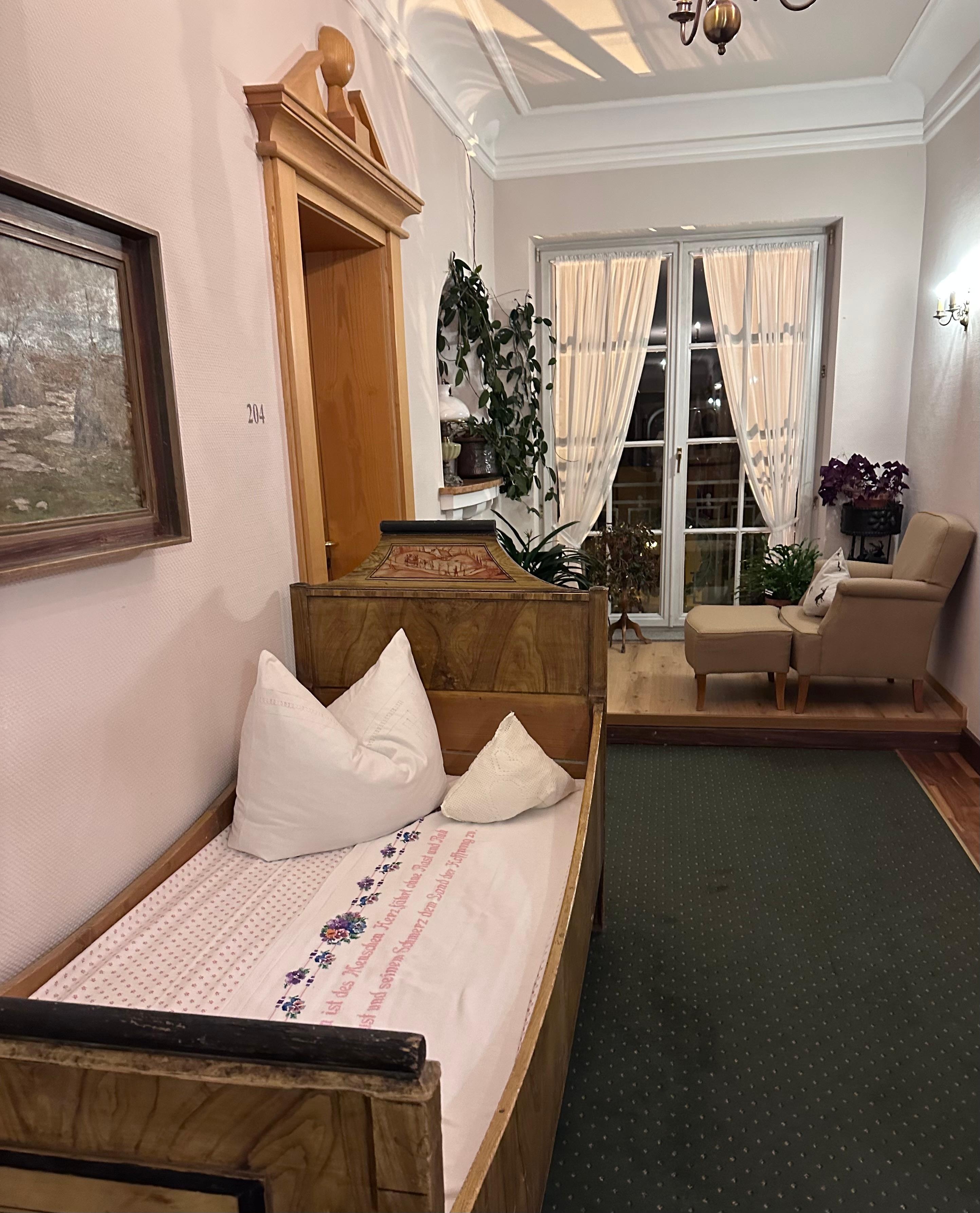 No idea why this bed was in the hallway.