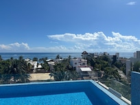 Lovely pool with an amazing view