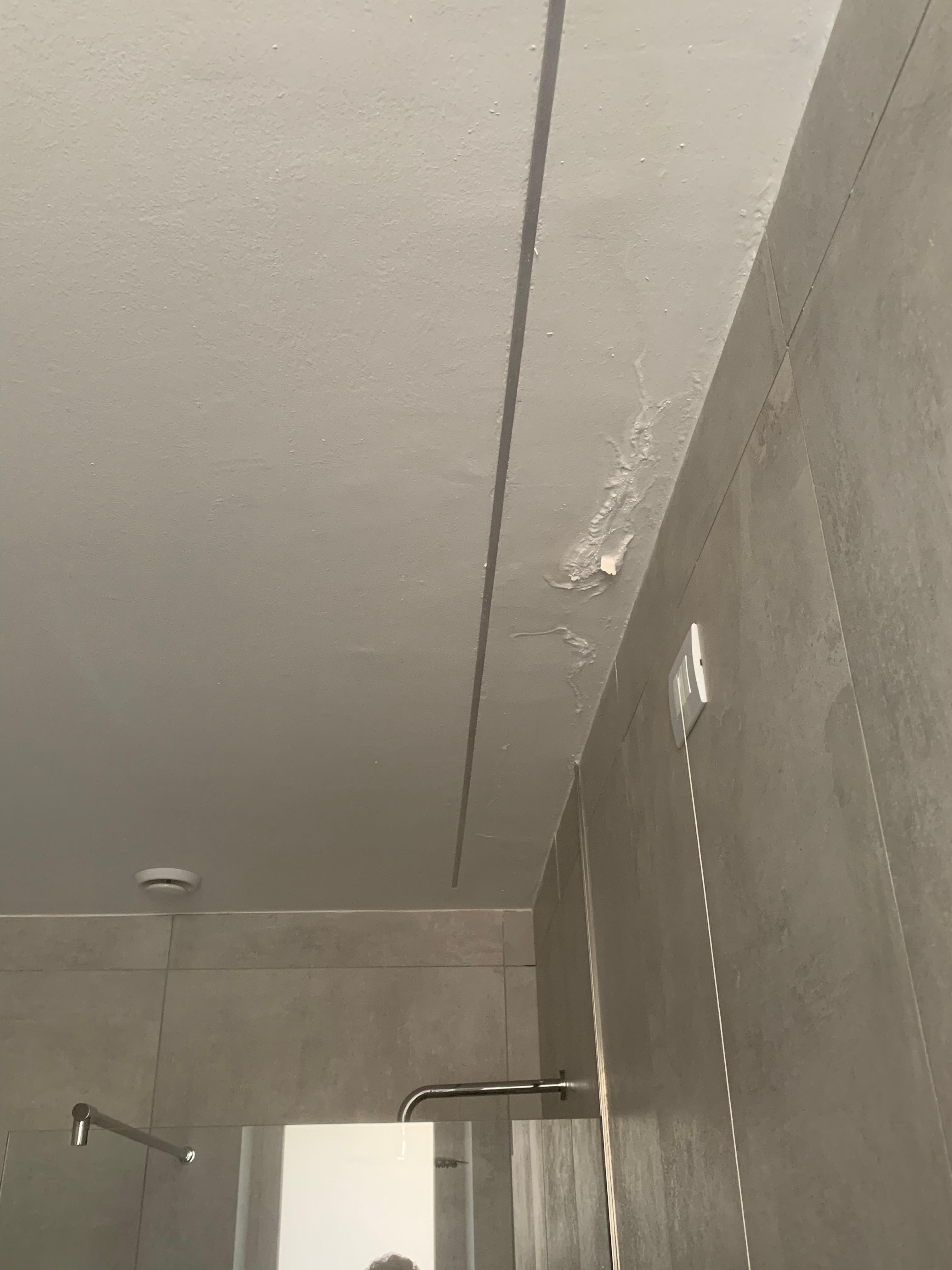 Vochtplekken in de douche 