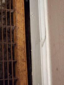 The floor and wall don't even meet.