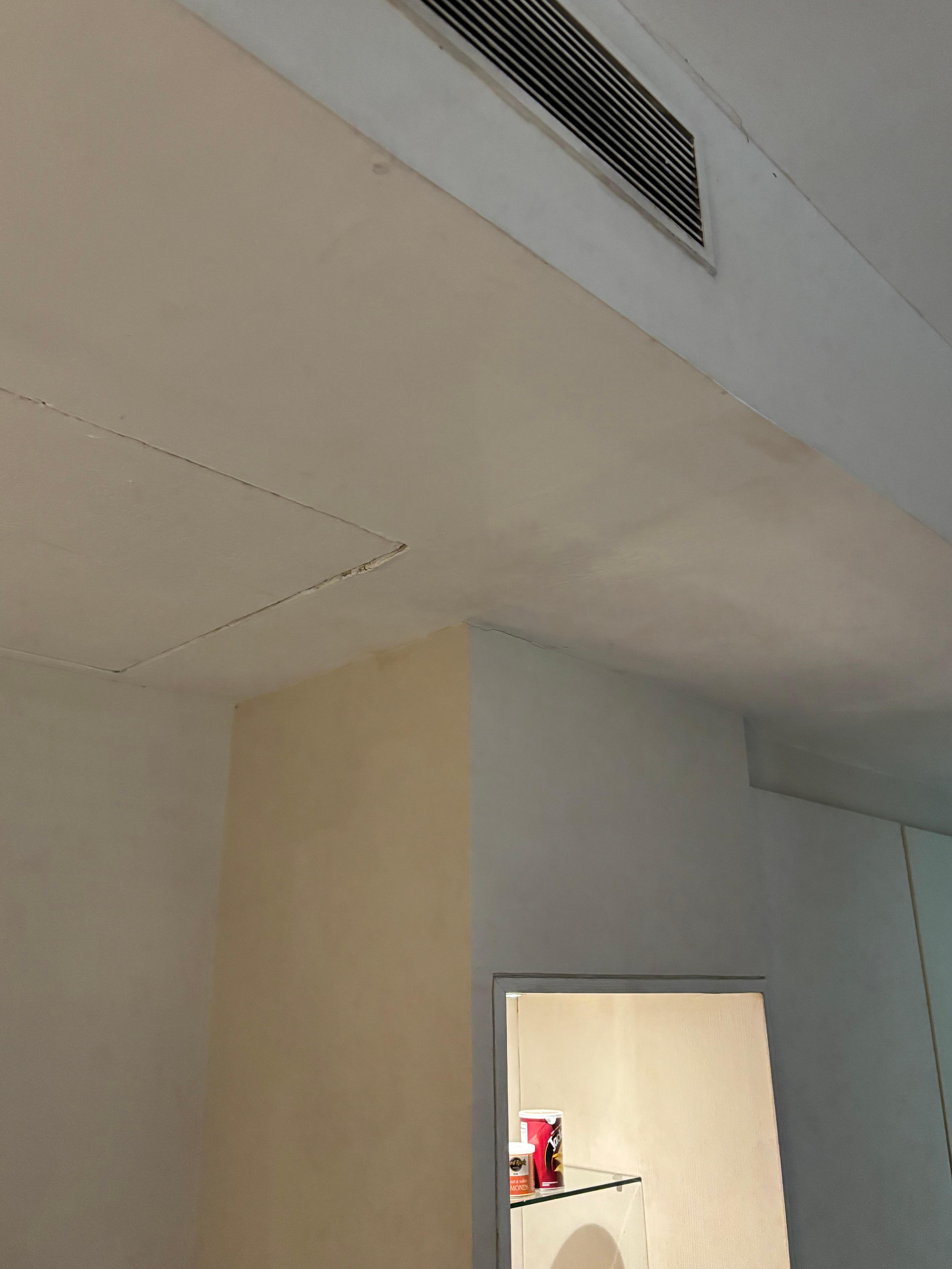 First room ceiling and vile aircon