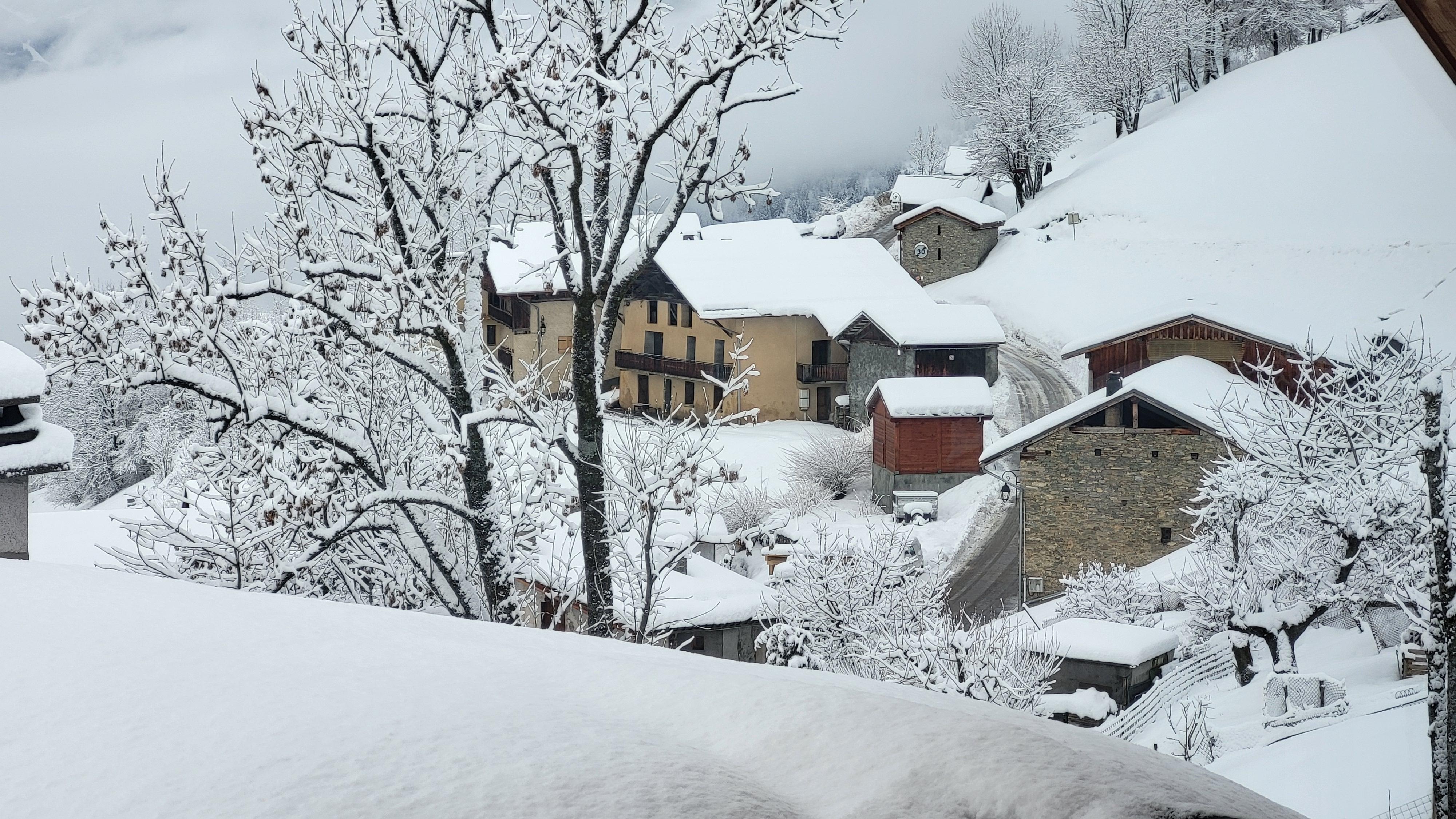 Les Echines Dessous. Wintermärchen.