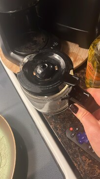 Mini coffee maker with broken handle