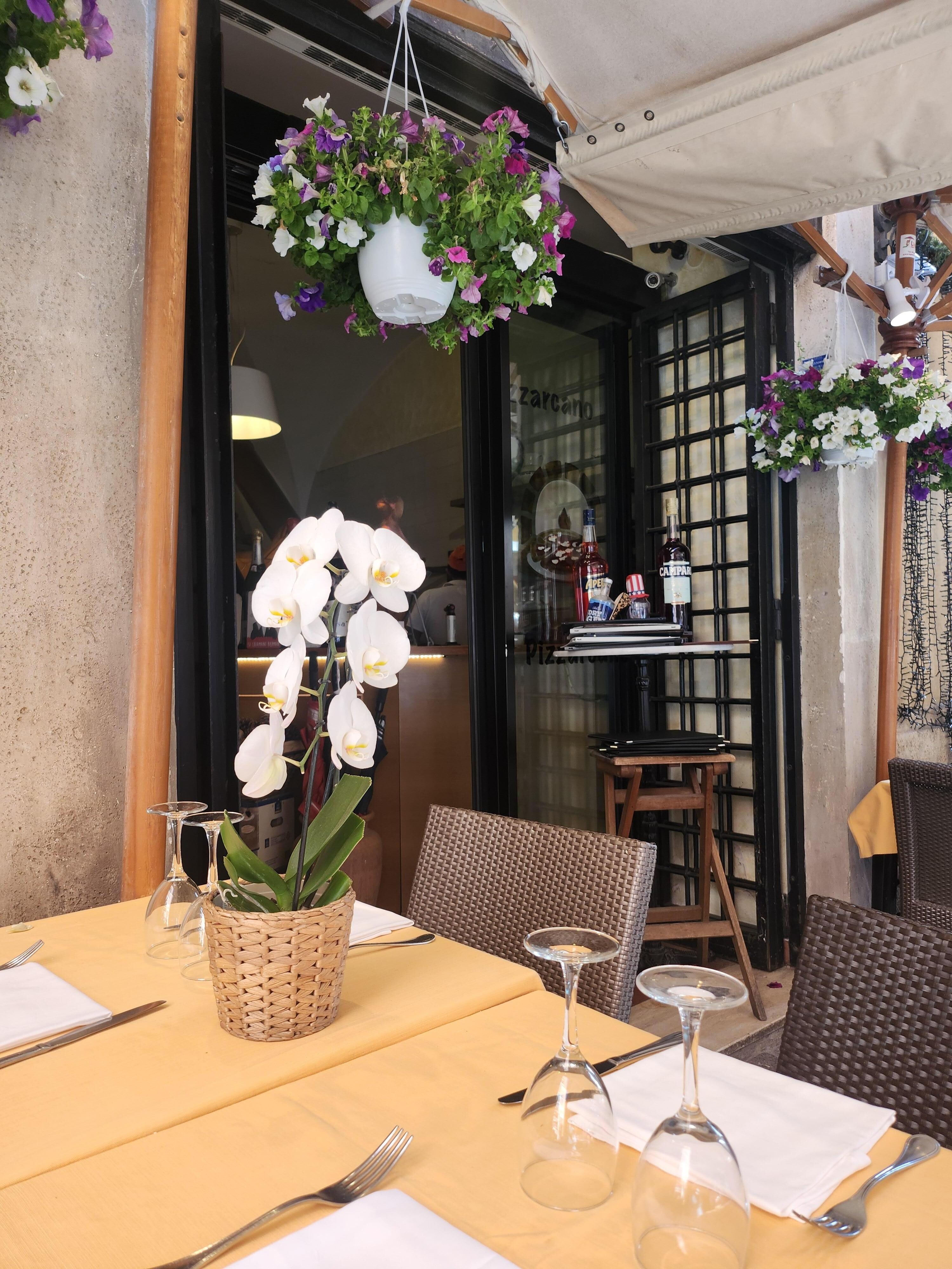 Several nice restaurants right around the corner
