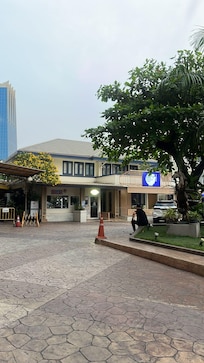 restaurants attached to the hotel