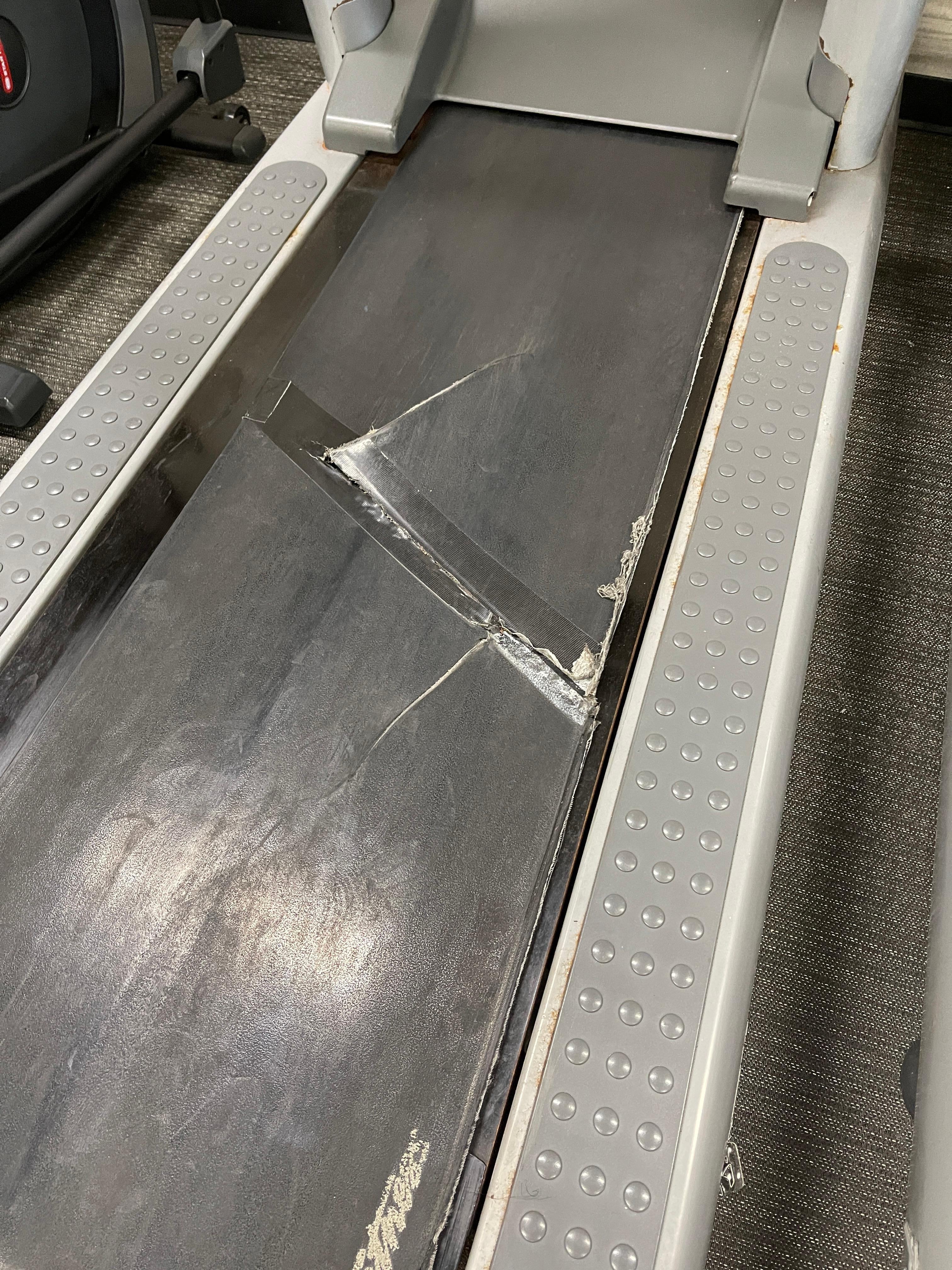 Broken treadmill, just get rid of this or replace the belt